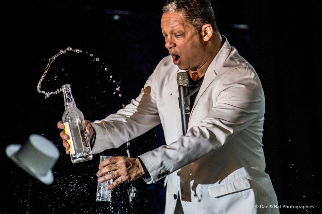 Alex Lekouid humoriste comédien blues chansons live spectacle