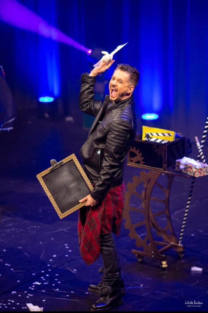 Romain Villoteau et Colombe – Les Productions Marvier